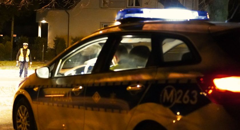 Za szybko i bez uprawnień. 26-latek odpowie przed sądem