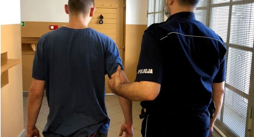 Przyszedł nocą na plebanię, groził księdzu nożem. Twierdził, że chce ustalić datę ślubu