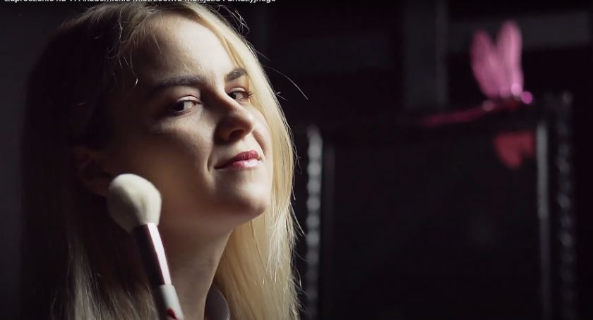Fantazyjny makijaż. PWSIiP w Łomży czeka na mistrzynie ozdabiania twarzy [VIDEO]