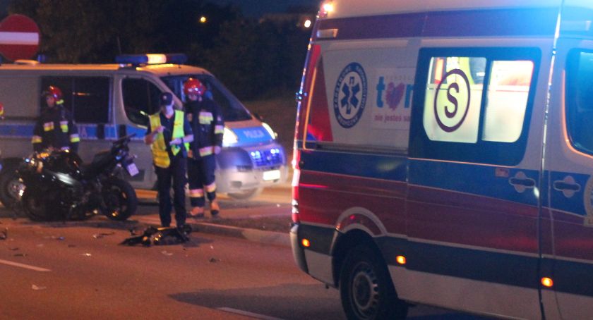 Jechał motocyklem mając ponad 2 promile! Mężczyzna stracił panowanie nad maszyną