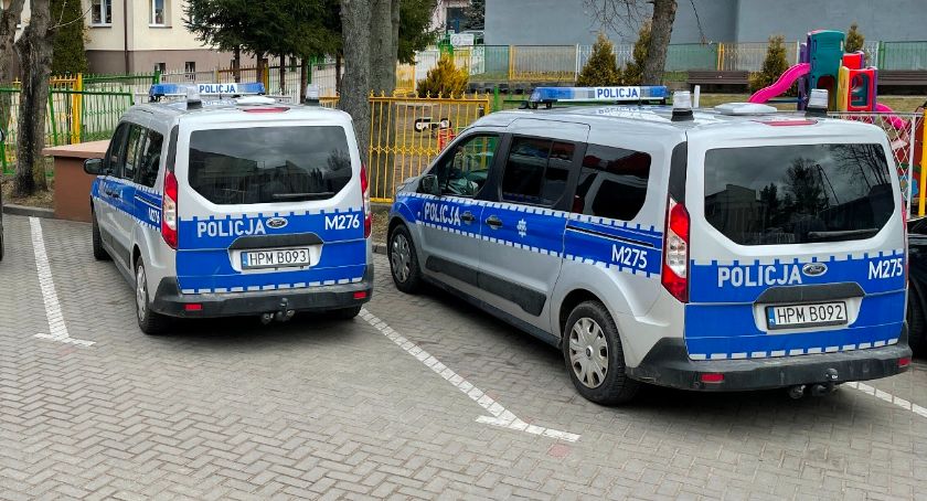 Alarm bombowy w Piątnicy. Na skrzynkę mailową wpynęła informacja o ładunku