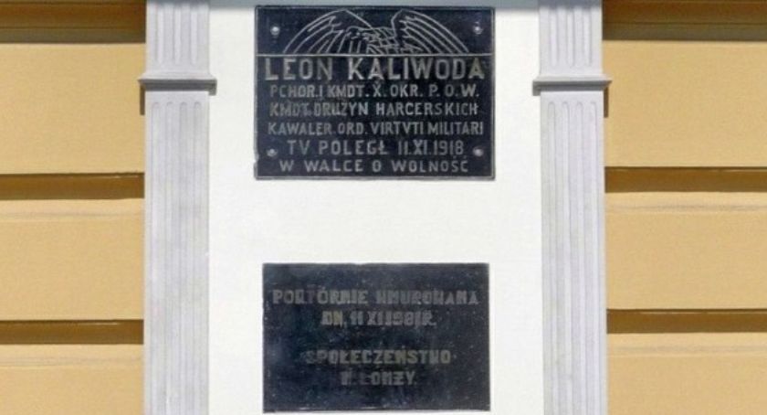 Kto uratował tablicę poświęconą pamięci Leona Kaliwody?