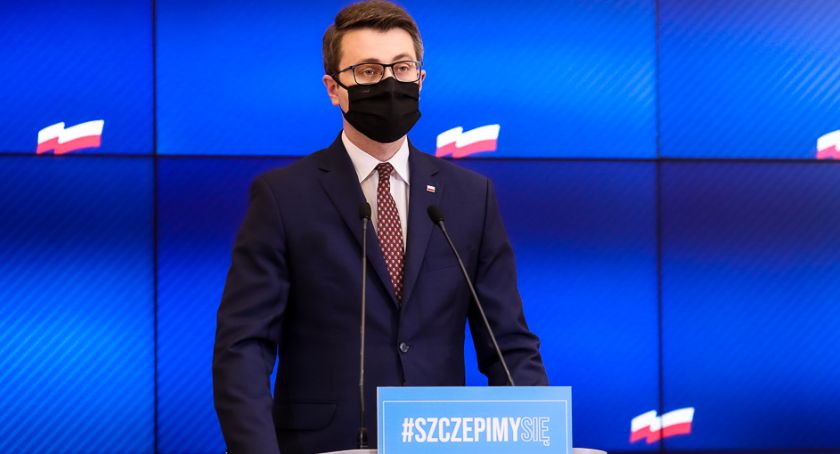 Nowe zasady kwarantanny dla podróżujących