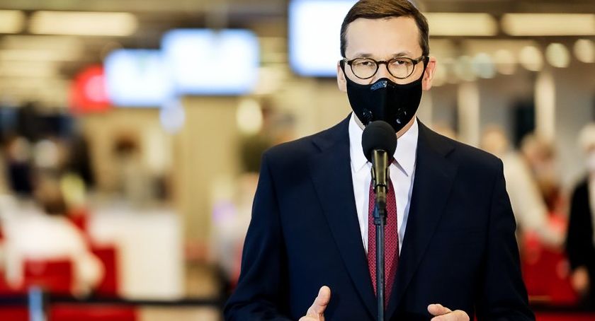 Szczepienia przeciw COVID-19 w zakładach pracy i aptekach! Rząd przedstawia ważne zmiany