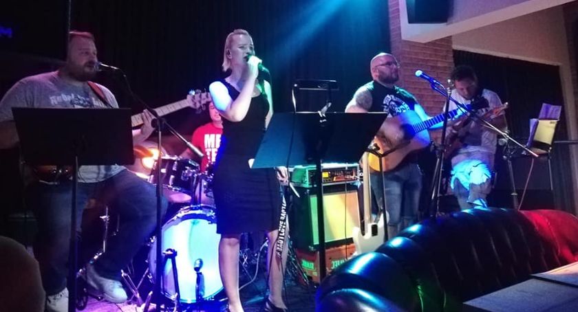 Poszukiwane osoby w maseczkach! Zespół szuka statystów do klipu 