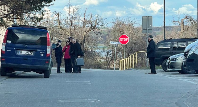 Para chuliganów niszczyła co popadnie