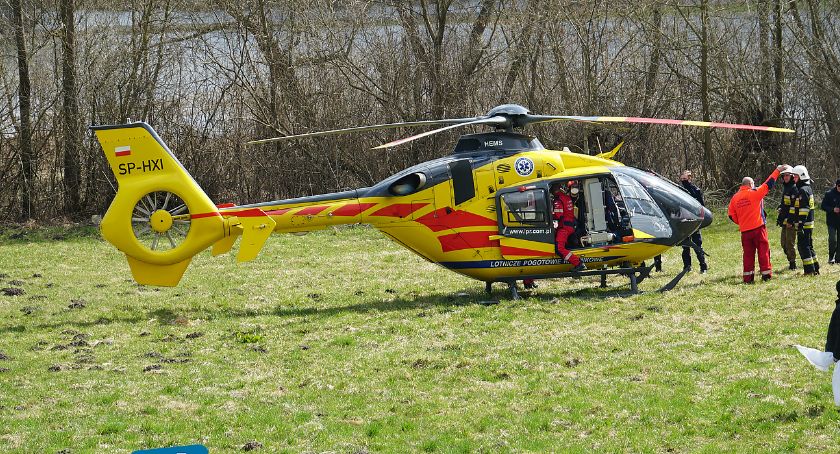 Wypadek podczas prac polowych w Burzynie! Na miejscu śmigłowiec LPR [FOTO i VIDEO]