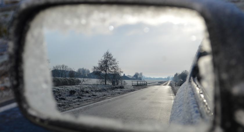 Uwaga na oblodzenie dróg i chodników. Możliwe opady mokrego śniegu lub krupy śnieżnej
