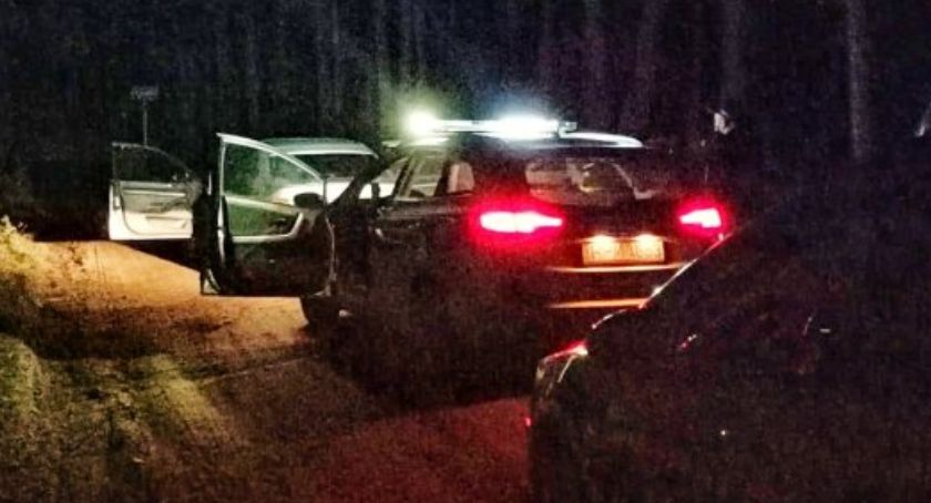 Policyjny pościg za kierowcą pod wpływem narkotyków! Biały proszek był niemal wszędzie