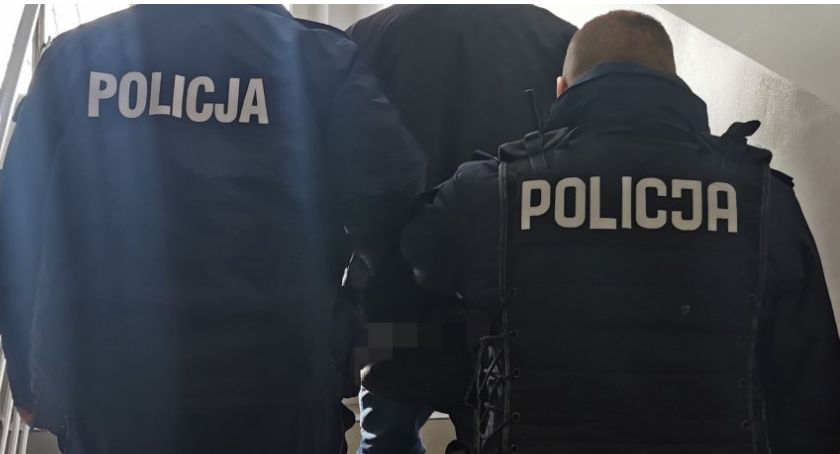 Trzy osoby poszukiwane w rękach policji