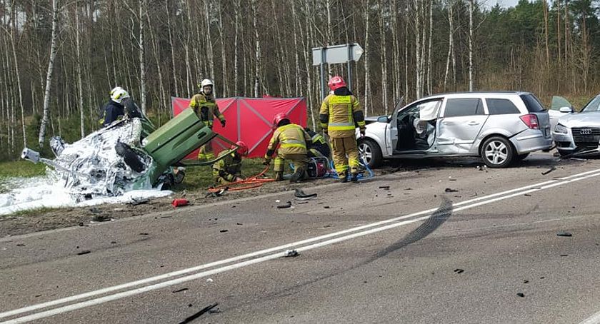 Tragiczny wypadek z udziałem czterech aut. Zginęła jedna osoba!