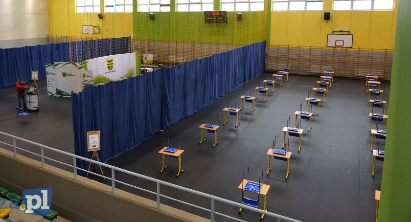 Zajrzeliśmy do punktu szczepień masowych w Piątnicy [VIDEO i FOTO]