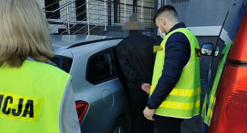 Łomża: 17 zarzutów za posiadanie i udzielanie narkotyków [VIDEO i FOTO]