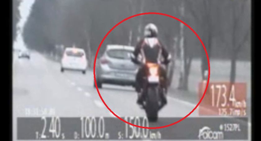 Pościg za motocyklistą! Mieszkaniec naszego powiatu uciekał przed policją [VIDEO]