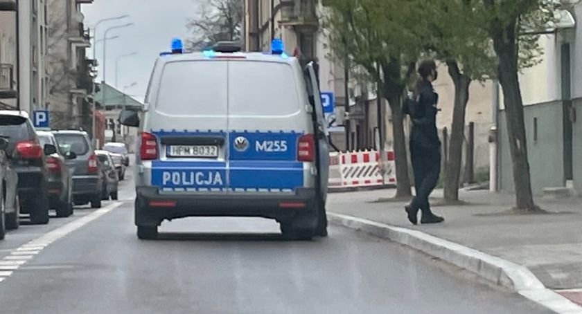 Pijany 15-latek z Łomży wsiadł za kierownicę i narozrabiał! [FOTO]