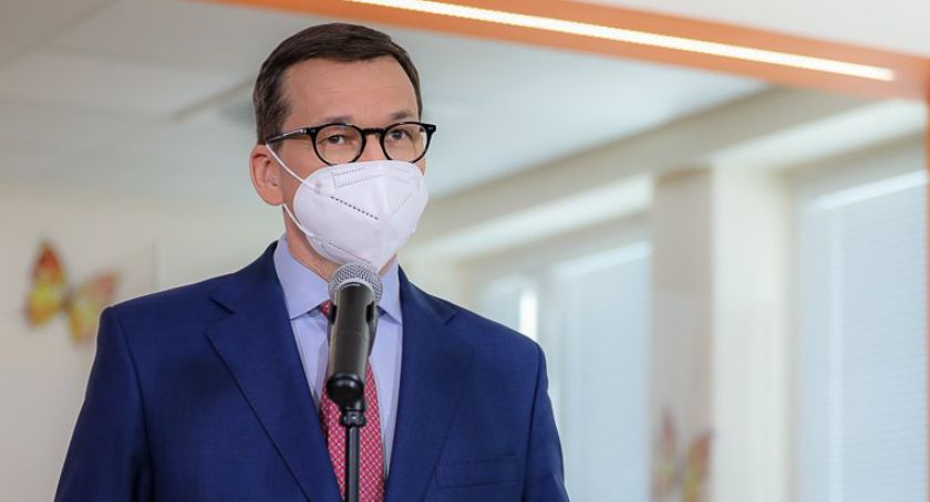 Zmiany w harmonogramie łagodzenia obostrzeń! Poznaj szczegóły
