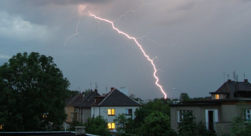 Burze, ulewy i porywy wiatru! Czeka nas zmiana pogody
