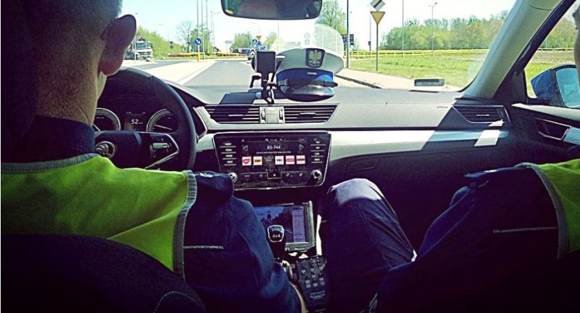 Więcej policji na drogach. Dziś lepiej zdjąć nogę z gazu
