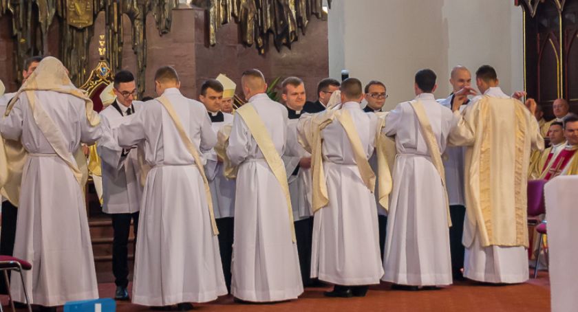 Święcenia diakonatu w łomżyńskiej katedrze