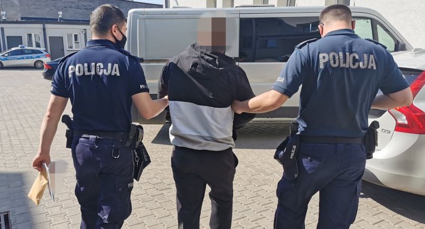 Pijany 24-latek próbował ukraść ciągnik. Nie wiedział jak ruszyć!