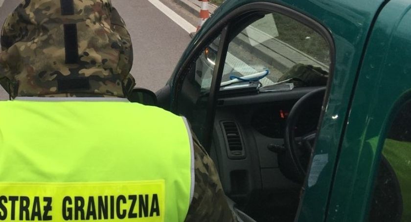 Turek przemycał dwóch Jemeńczyków i Somalijczyka