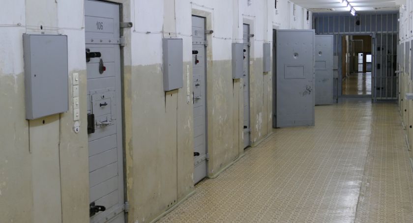 Wracają widzenia w zakładach karnych i aresztach śledczych