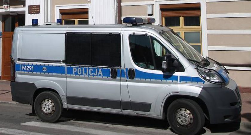 Alarmy bombowe w szkołach