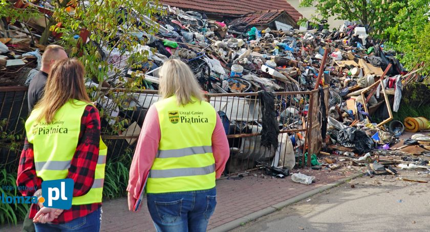 Tony odpadów na posesji w Piątnicy! Trwa likwidacja nielegalnego składowiska [VIDEO i FOTO]