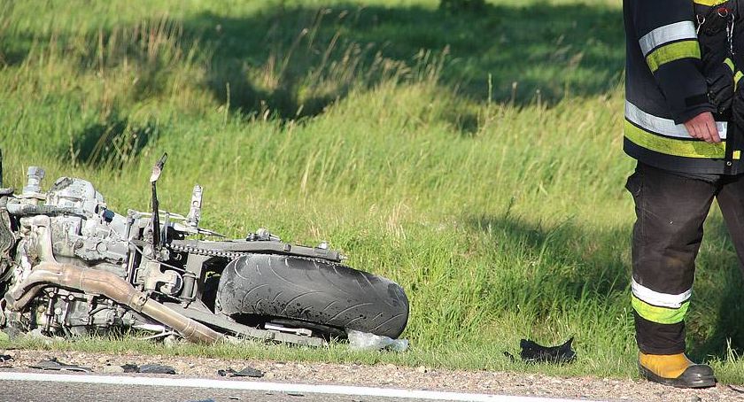 Śmiertelny wypadek! Motocyklista uderzył w przepust