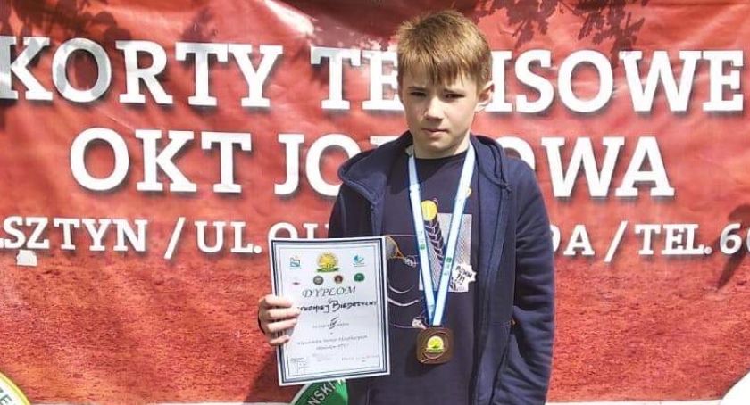 Bartłomiej Biedrzycki pierwszy w deblu [FOTO]