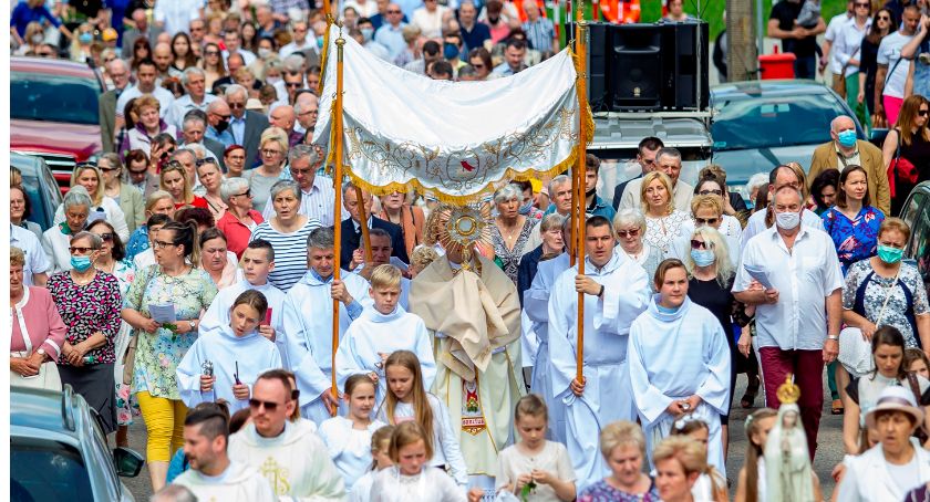 Procesja w parafii Bożego Ciała [FOTO]