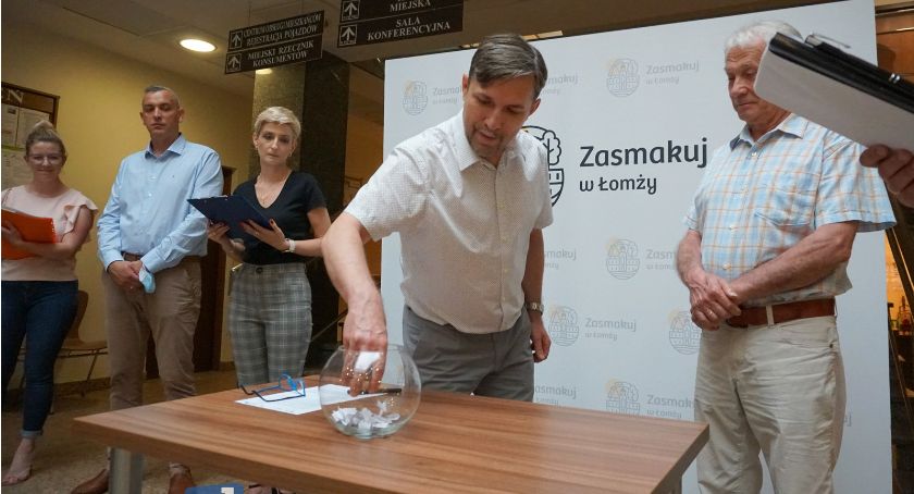 Łomża: Rozlosowano wnioski na dofinansowanie instalacji fotowoltaicznych [FOTO]