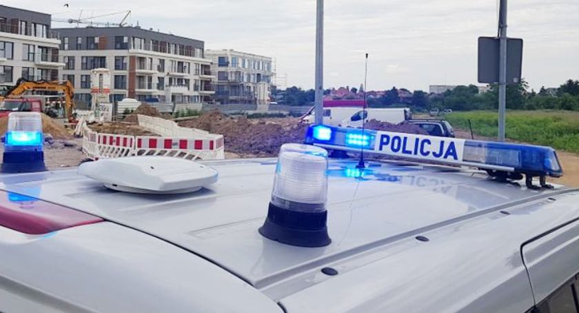 Wypadek przy pracy. Mężczyzna trafił do szpitala