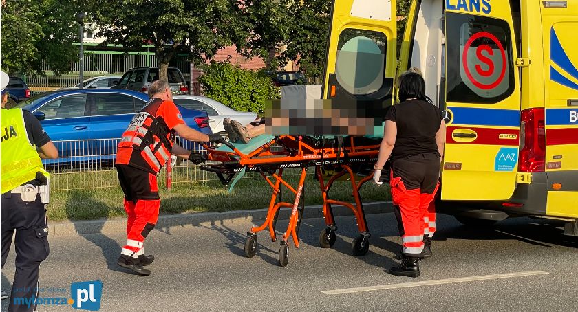 Wypadek na przejściu dla pieszych. Kobieta w szpitalu! [FOTO]
