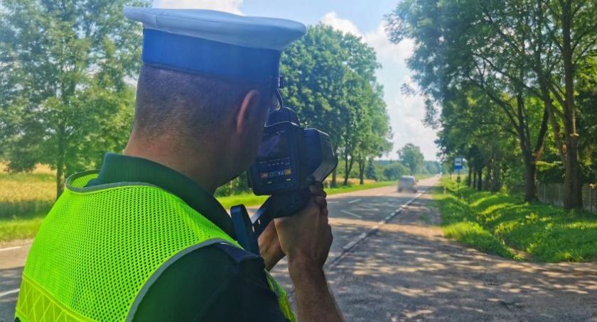 126 wykroczeń ujawnili wczoraj policjanci z łomżyńskiej drogówki