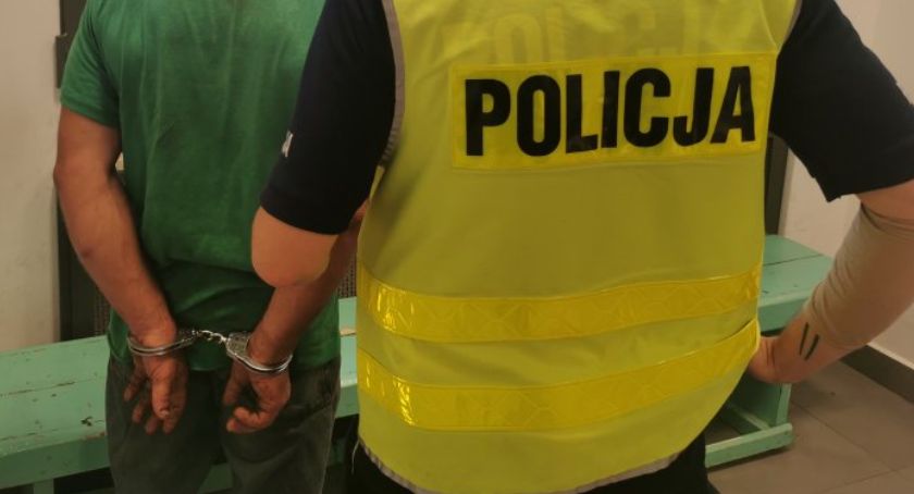 Łomżyńscy policjanci zatrzymali trzech nietrzeźwych kierowców. Jeden z nich miał ponad 4 promile!