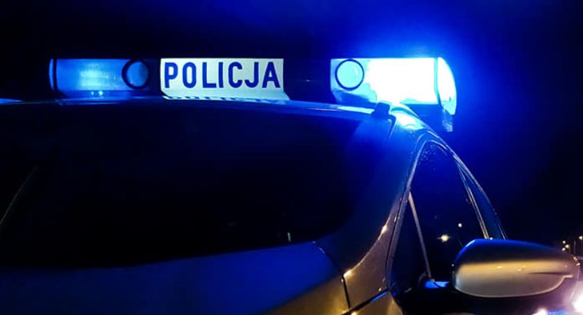 Pił na parkingu i ruszył w trasę! Kierowca ciężarówki aresztowany