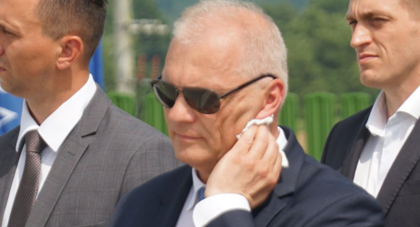 Roman Giertych punktuje posła Kołakowskiego. „Stał się Pan symbolem spasłego kota”