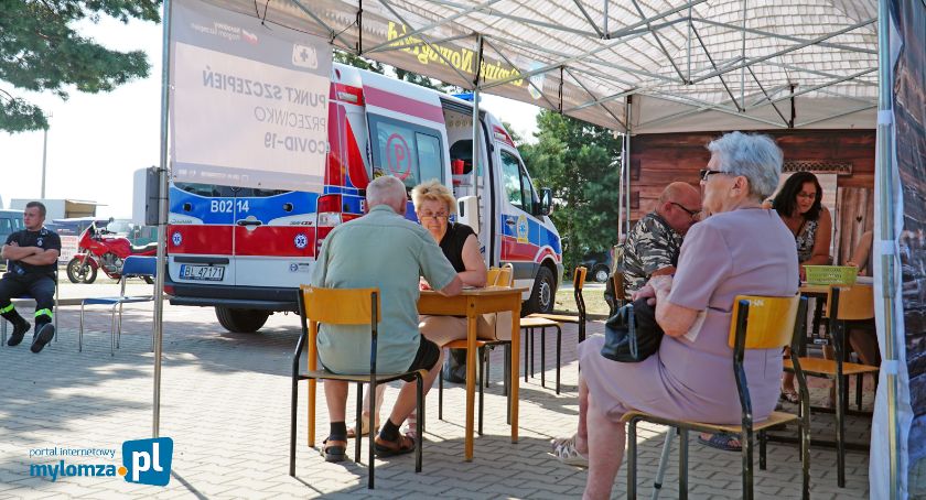 Na targowicy w Nowogrodzie pojawiły się szczepionki [VIDEO i FOTO]