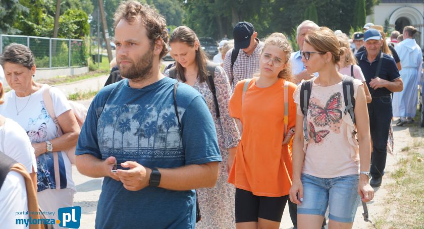 Drozdowo - Jedwabne: Pielgrzymi przeszli po raz pierwszy “Łomżyńską Drogą Jakubową” [FOTO]
