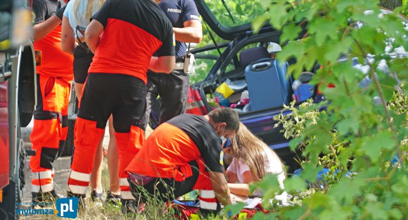 Wypadek na trasie Chojny Młode - Szczepankowo. Trzy kobiety w szpitalu [FOTO]