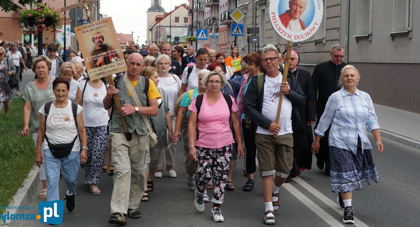Łomżyńscy pielgrzymi znów wyruszyli na Jasną Górę [VIDEO i FOTO]