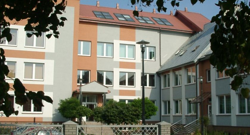 Nauka zawodu dla dorosłych i płatne staże – jeszcze trwa nabór 