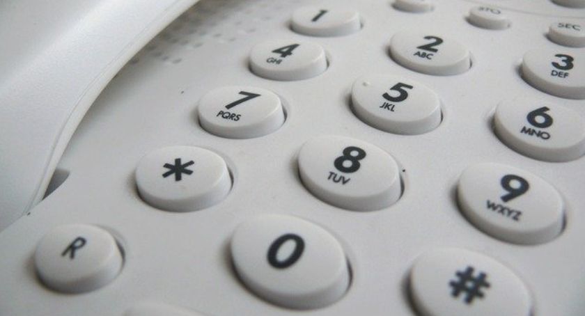 Uważajmy na oszustów! 77-latka straciła wczoraj złote i dolary