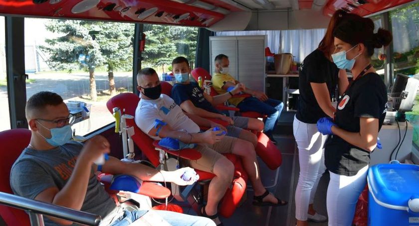 52 więzienników i ponad 23 litry krwi. Honorowa akcja dla chorego strażaka [FOTO]