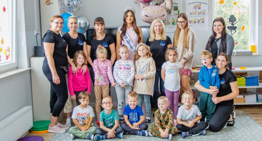 Miss Ziemi Łomżyńskiej 2021 spotkała się z przedszkolakami [FOTO]