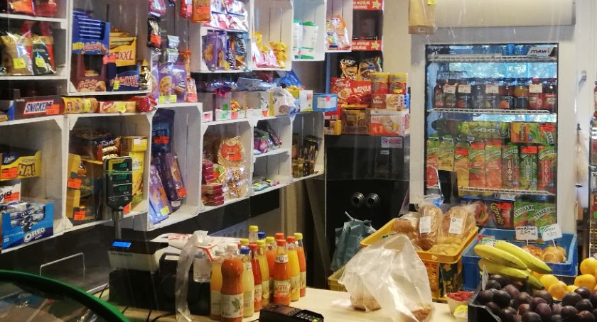 Sklepiki szkolne i piloci wycieczek - ostatnie dni na złożenie wniosku