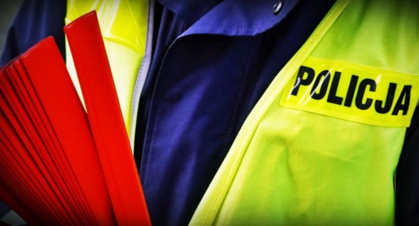Oficjalnie mamy jesień. Policjanci z Łomży apelują o rozsądek