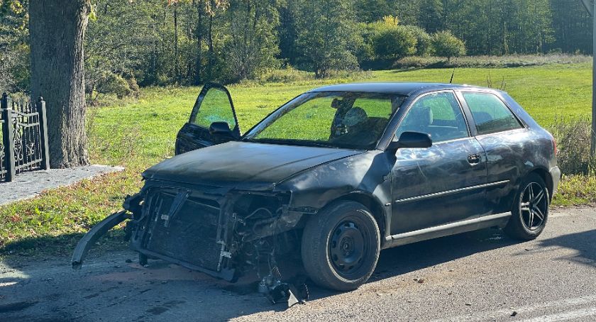 Stare Bożejewo. Zderzenie audi i ciężarówki [FOTO]