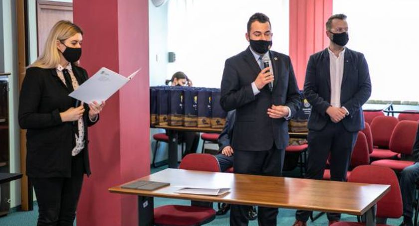 Konkurs dla społeczników